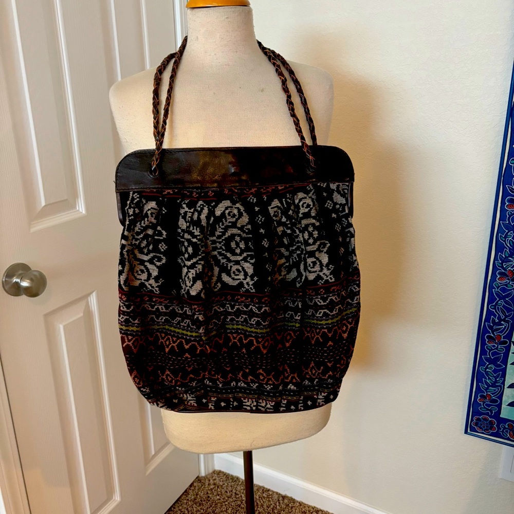 IKAT and leather at its best!!!